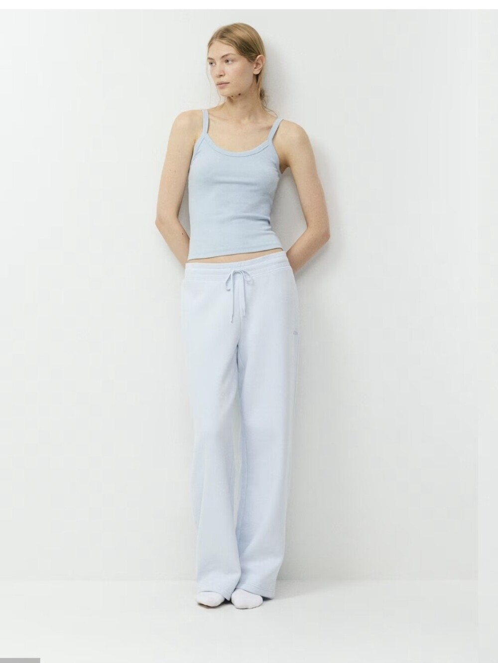 Aritzia HomeStretch Rib Spectrum Cami Tank